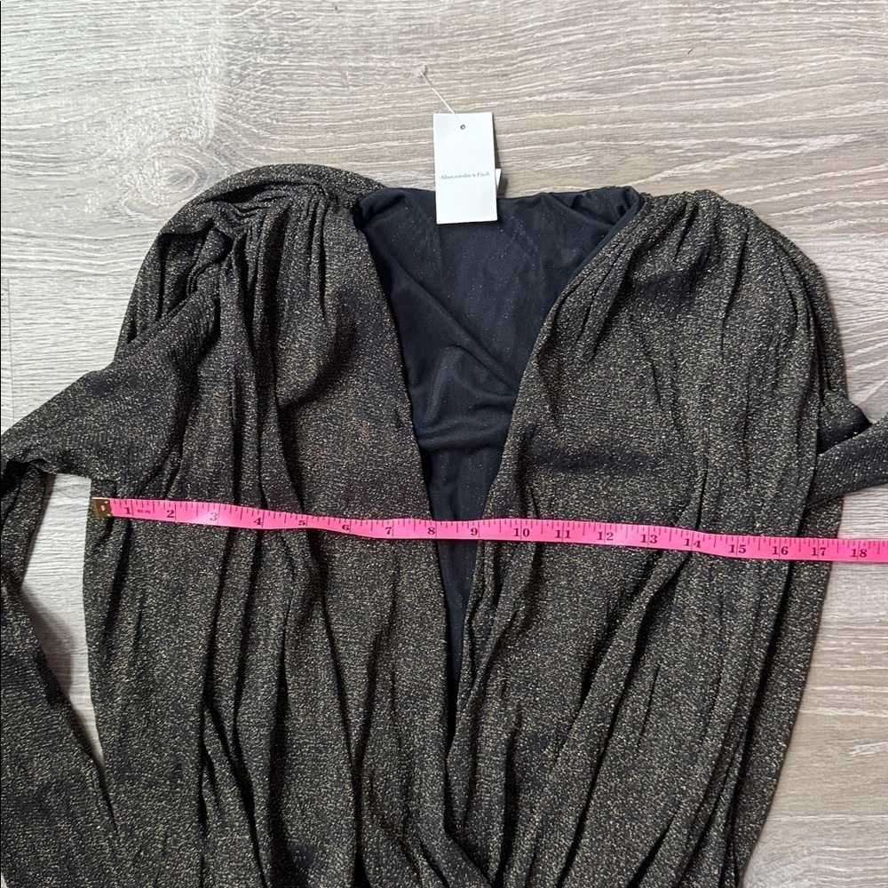 NEW Abercrombie & Fitch Long-Sleeve Draped Deep-V Bodysuit Small - Picture 8 of 9